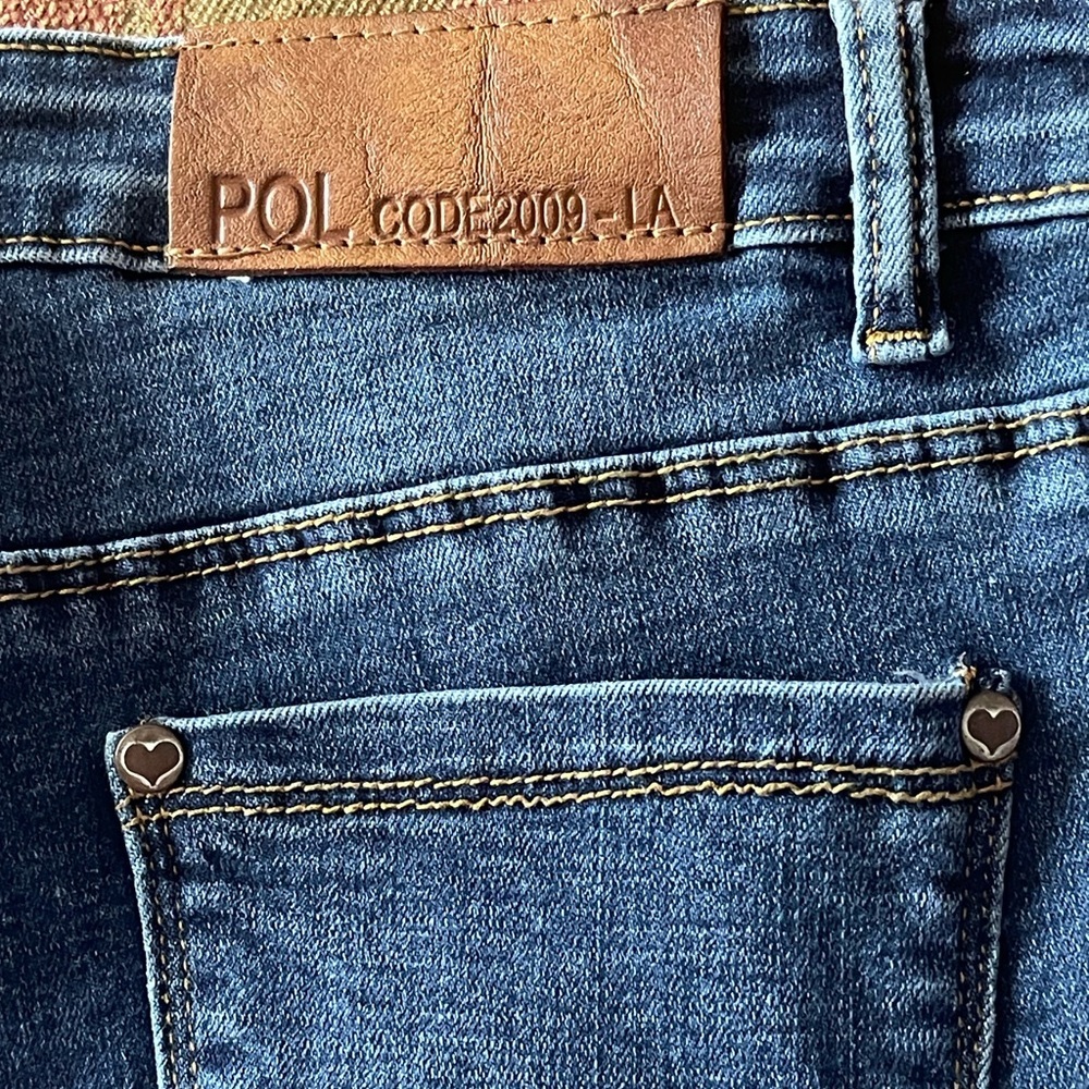 POL Blue Slim Fit Distressed Boyfriend Jeans Size Large -Free With $50 Purchase - Picture 6 of 12
